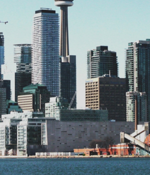 The pros and cons of expat life in Toronto | FIDI